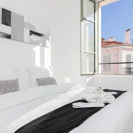 Anzur Yourhosthelper Appartement