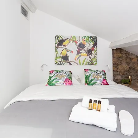 Anzur Yourhosthelper Appartement