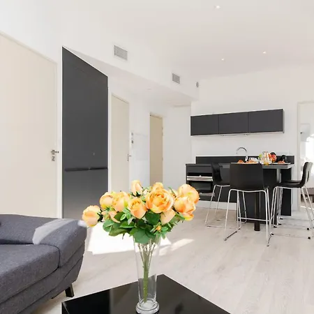 Anzur Yourhosthelper Appartement