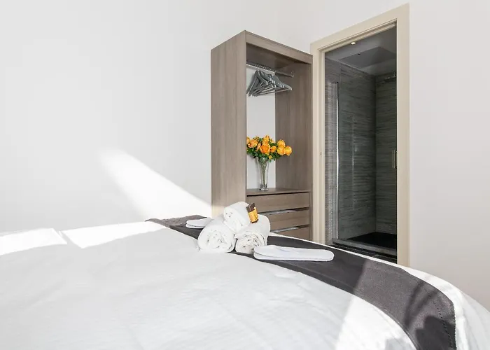 Anzur Yourhosthelper Apartment